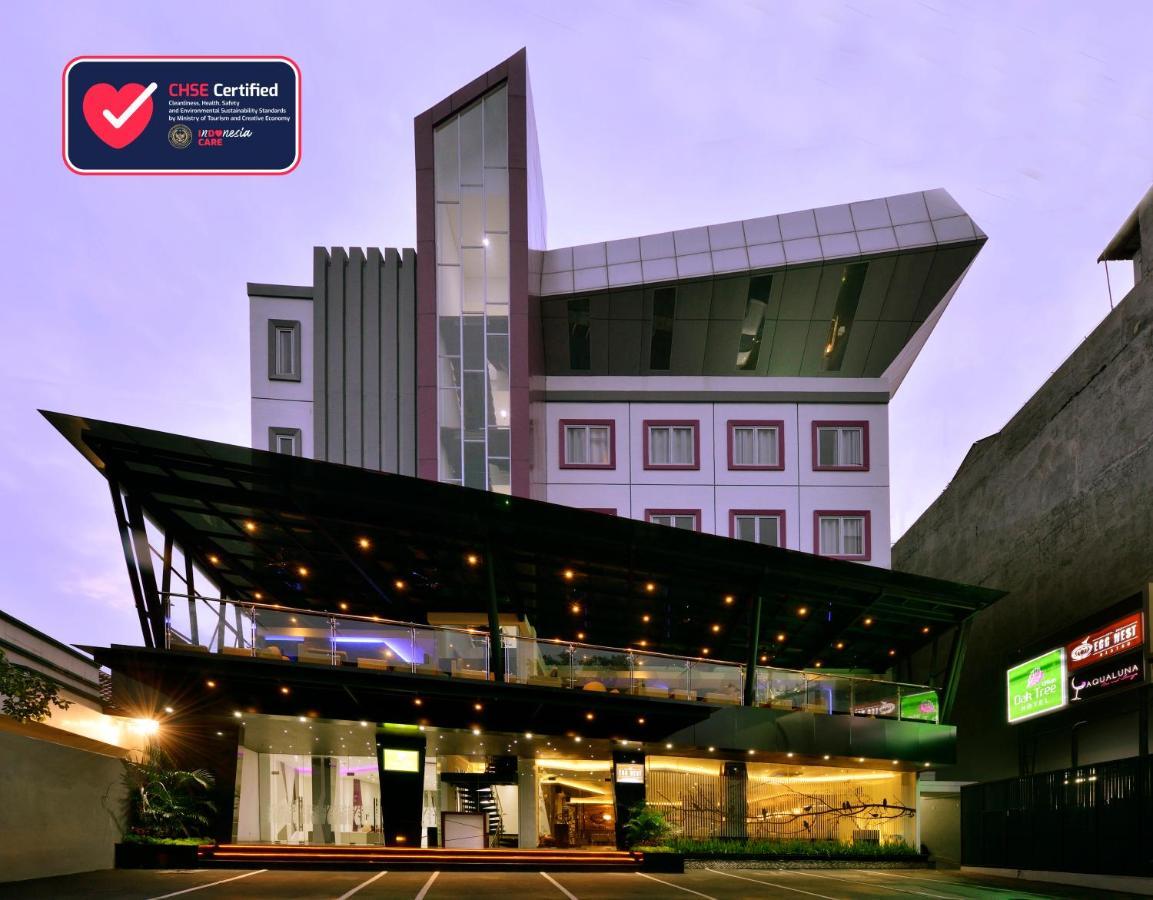 Oak Tree Urban Hotel ג'קרטה מראה חיצוני תמונה