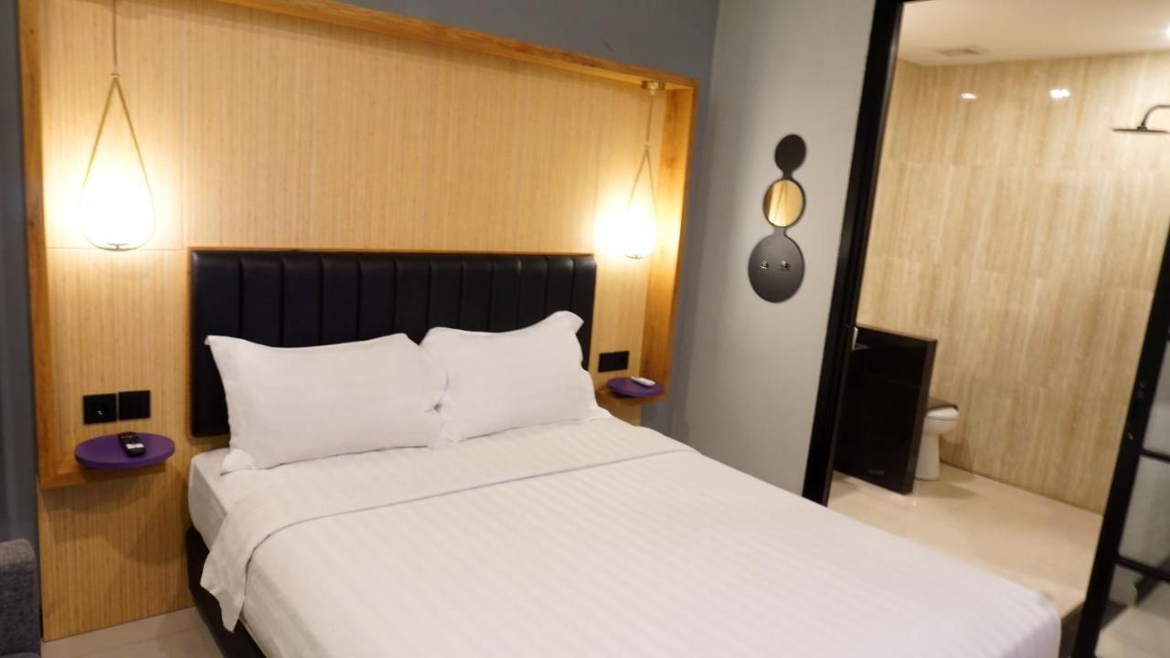 Oak Tree Urban Hotel ג'קרטה מראה חיצוני תמונה