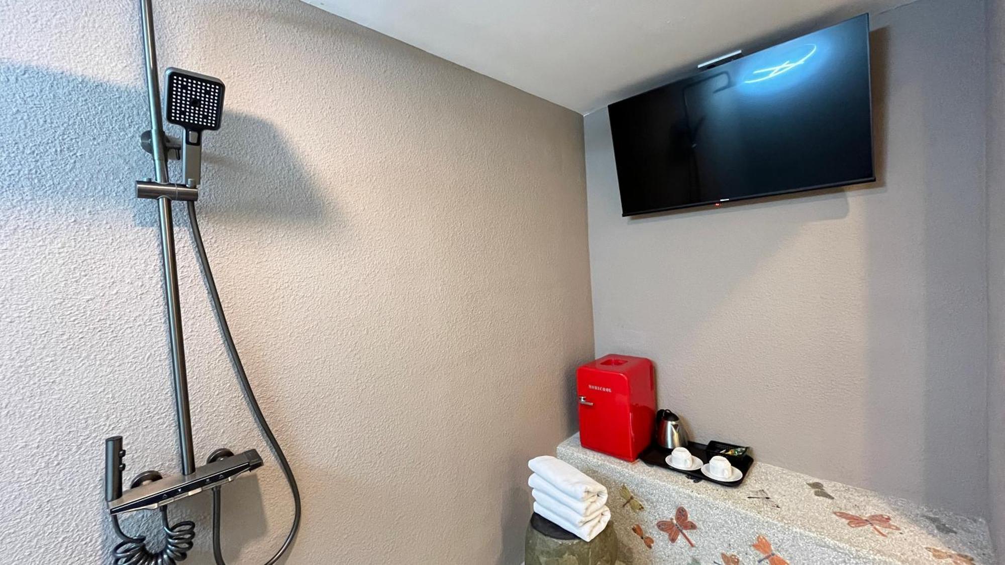 Oak Tree Urban Hotel ג'קרטה מראה חיצוני תמונה