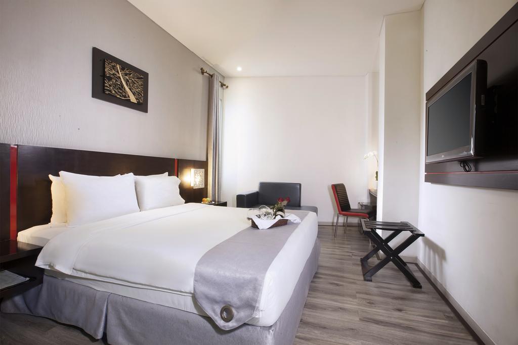 Oak Tree Urban Hotel ג'קרטה מראה חיצוני תמונה